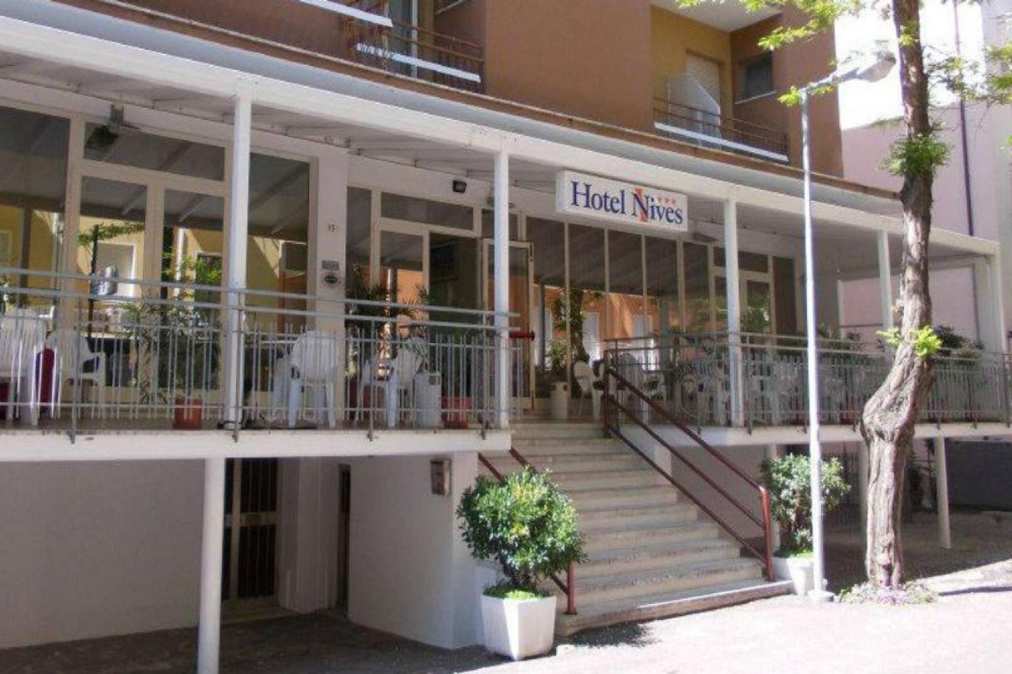 Hotel Nives Rimini Exterior foto