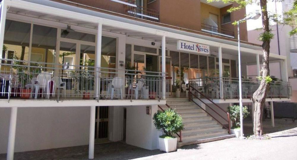 Hotel Nives Rimini Exterior foto